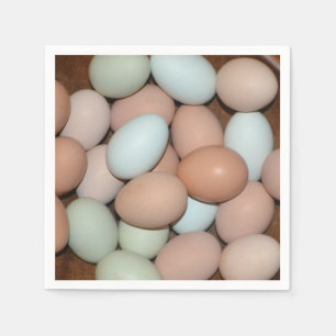 A galinha Eggs o guardanapo de papel