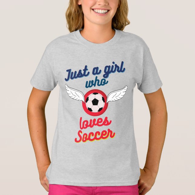 A garota que adora T-Shirt de futebol (Frente)