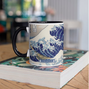 A Grande Onda Caneca Monograma