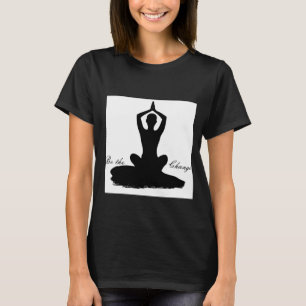 A ioga "seja mulher orgânica do t-shirt da