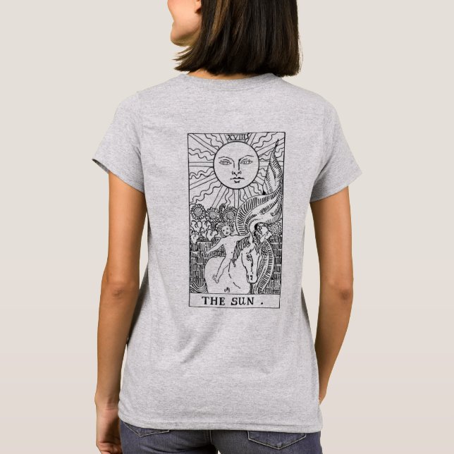 A lua e a camisa do cartão de Sun Tarot (Verso)