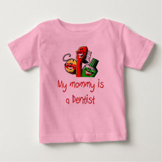 A mamãe é um t-shirt do bebê do dentista