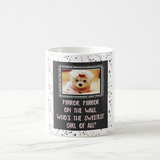 A menina a mais doce de toda a caneca feita sob (Centro)