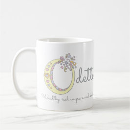 A ODETTE rotula o nome decorativo de O com caneca