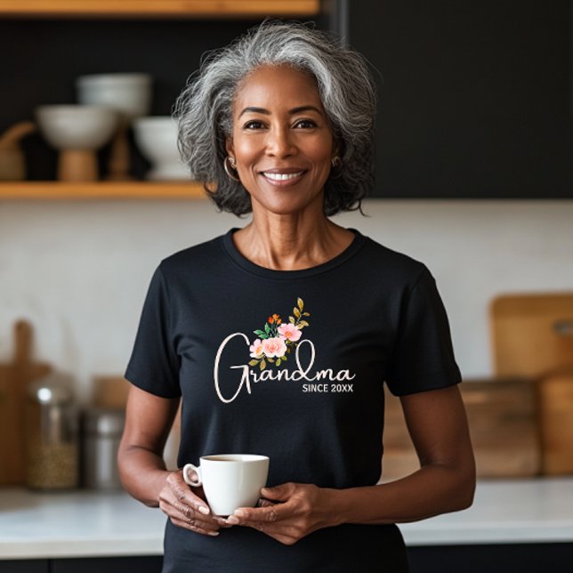 A Orgulhosa Vovó T-Shirt (Criador carregado)