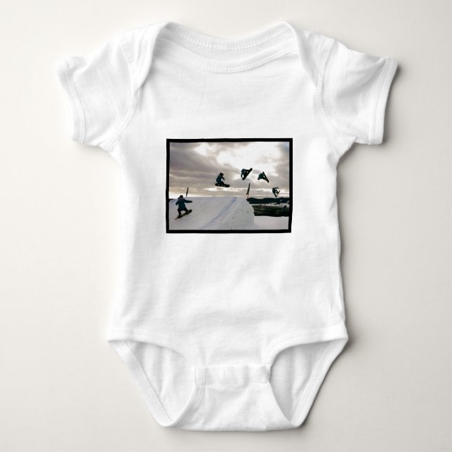 A snowboarding engana o t-shirt do bebê (Frente)