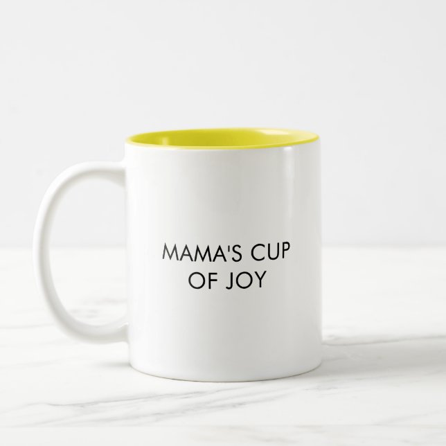 A xícara de alegria da mamãe Coffee Mug (Esquerda)