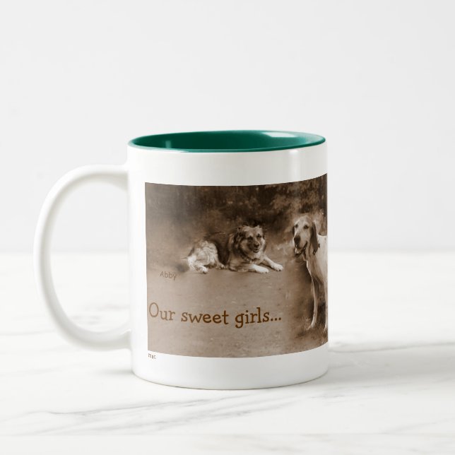 ABBY e CANECA de ELLIE (Esquerda)