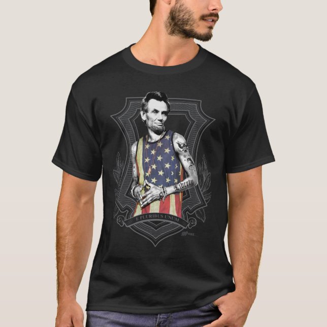 Abe Lincoln com t-shirt dos tatuagens (Frente)