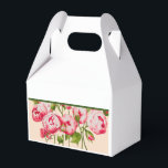 Abundância Rosa numa Caixa de Favor Gable<br><div class="desc">O design deste produto é baseado numa pintura que fiz de um buquê de Rosas. Tem muitas Rosas e botões que estão em diferentes estágios de evolução. Como todas as flores,  elas não duram muito tempo,  mas com este produto você pode saborear a sua beleza ao longo do ano!</div>