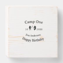 Acampamento um feliz aniversário nome data aventur