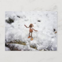 Acorn elf comendo neve - Cartão postal de inverno