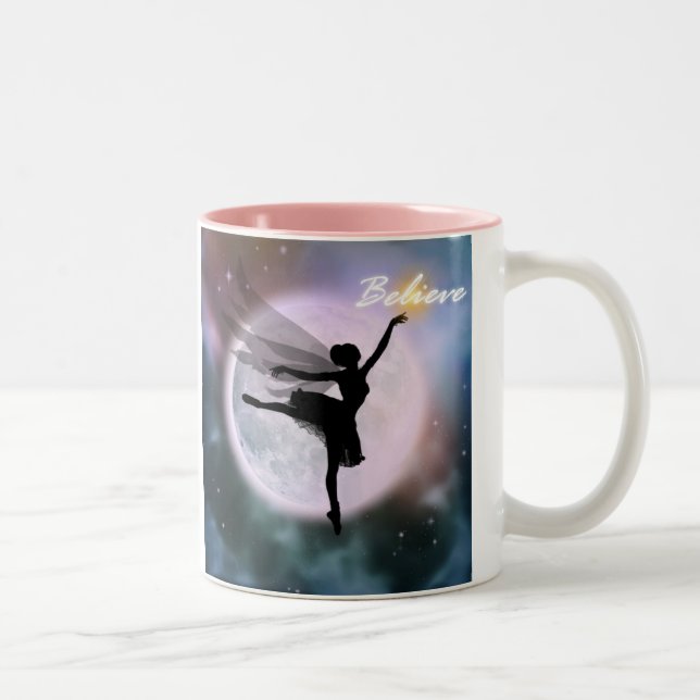 Acredite a caneca feericamente da dança (Direita)