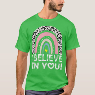 Acredite Em Testemunha Testando Camisa Do Dia