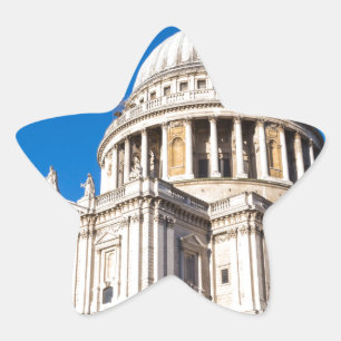 Adesito Estrela Catedral de Paul, rua, Londres, com céu azul
