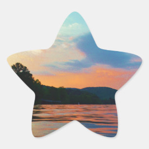 Adesito Estrela Pêssego e Sunset Azul no lago de montanha