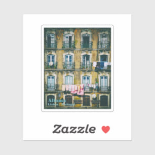 Adesivo 18º c, edifício de segunda-feira no distrito de Al