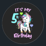 Adesivo 5 Birthday Unicorn Kids Dons Para Meninas<br><div class="desc">Este lindo unicórnio é um presente de excelente aniversário para meninas que estão fazendo 5 anos. Para crianças que gostam de unicórnios e pôneis. Perfeito para uma festa de aniversário para a neta ou filha.</div>