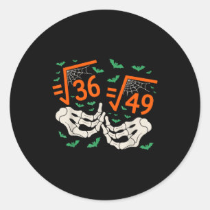 Adesivo 6 7 Dia das Bruxas Matemática Raiz Quadrada 67 Mem
