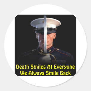 Adesivo A morte sorri em todos que nós sorrimos sempre
