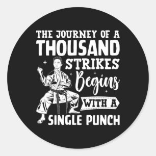 Adesivo A Viagem De Mil Golpes Começa Com Si