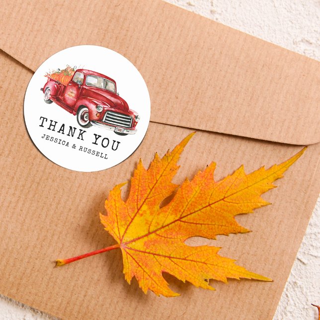 Adesivo Abóboras de Caminhão Vermelho Obrigado (Red Truck Pumpkins Thank you Classic Round Sticker)
