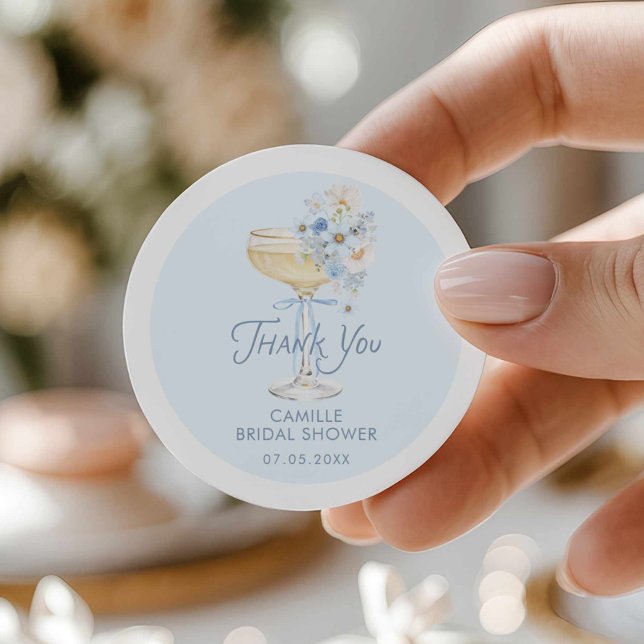 Adesivo Agradecimento para Chá de Noiva Amor Azul em Flor (Blue Brunch and Bubbly Bridal Shower Round Sticker)