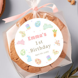 Adesivo Algum Coelhinho Está Fazendo Um Aniversário Pastel