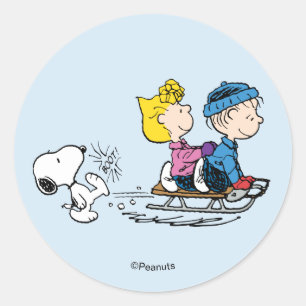 Adesivo Amendoins Snoopy, Sally e Linus andando de trenó