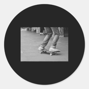 Adesivo Amigos Skaters – Skate Adolescente Preto e Branco 