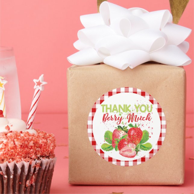 Adesivo Aniversário Xadrez do tema Morango Obrigado (Festa)