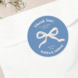 Adesivo Arco Coquette Retro Wedding<br><div class="desc">Comemore em estilo com esses adesivos de casamento do estilo retrô de tendências. O design é fácil de personalizar com seu próprio texto especial e seus convidados ficarão entusiasmados quando eles virem esses adesivos fabulosos. Itens correspondentes podem ser encontrados na coleção.</div>