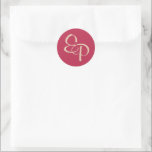 Adesivo Areia no Selo do Envelope Monograma de Script Mage<br><div class="desc">Feche o seu convite de casamento fechado com um adesivo personalizado mostrando seu monograma de casal! As duas letras de script entrelaçam como as suas duas vidas.</div>