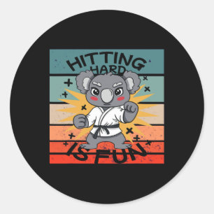 Adesivo Artes Marciais de Karatê Koala Cartoon Energético