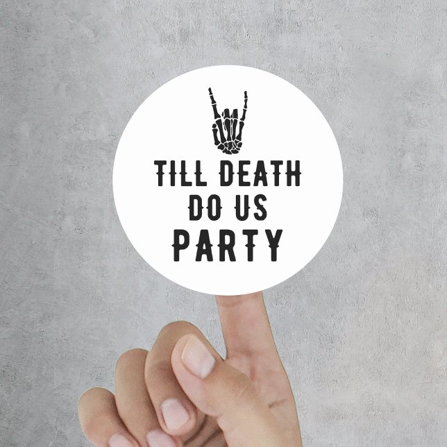 Adesivo Até que a Morte nos Separe Festa de Noivado (Till Death Do Us Party Bridal Shower Classic Round Sticker
)