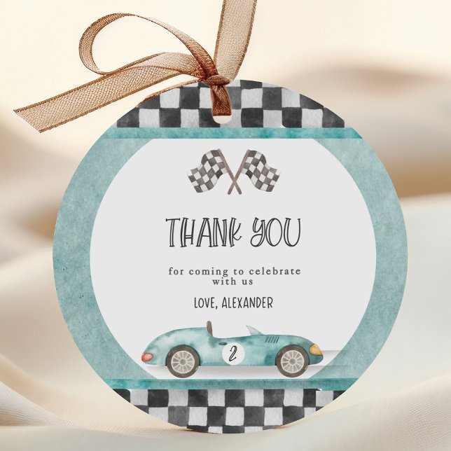 Adesivo Aumentando dois segundos aniversários rápidos (Growing Up Two Fast race car 2nd birthday round party sticker)