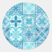 azulejos ornamentados em azul e branco