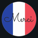 Adesivo Bandeira da França Colors Merci<br><div class="desc">Merci... um obrigado francês que você envia contra as cores da bandeira francesa. Você pode mudar o estilo de caligrafia monolina moderna para criar sua própria mensagem de texto personalizada. Tente um estilo de fonte, tamanho e cor diferentes e personalize o design de texto para fazer seus próprios adesivos de...</div>