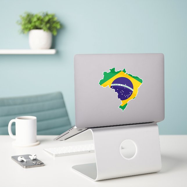 Adesivo Bandeira do Brasil (Laptop na mesa)