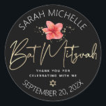 Adesivo Bat Mitzvah Tropical Preto Dourado Floral Aquarela<br><div class="desc">Sinta-se orgulhoso, regozije e celebre esse marco da sua Bat Mitzvah favorita sempre que usar esse adesivo sofisticado e personalizado! Um floral de plumeria tropical estiloso, impressionante, colorido e em aquarela, uma escrita à mão falsa em dourado, a Estrela de Davi e pontos brilhantes, junto com uma tipografia moderna e...</div>