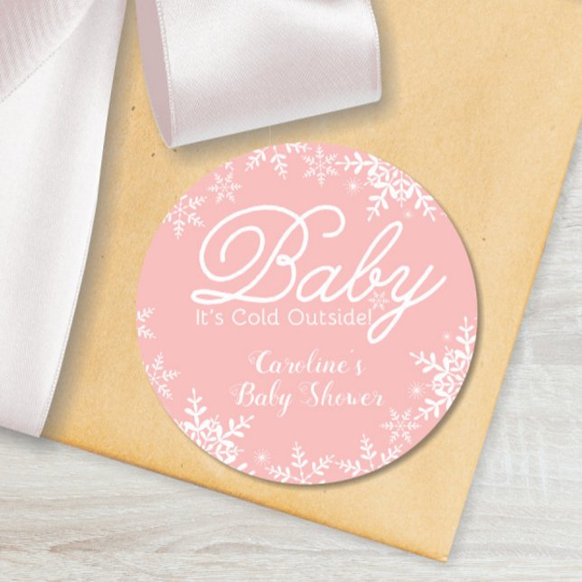 Adesivo Bebê rosa É frio fora do Chá de fraldas Flocos de  (Baby It's Cold Outside Snowflakes Pink Baby Shower Sticker)