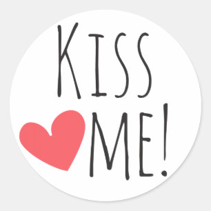 Adesivo Beije Me Citação de Amor Coração Vermelho Casament