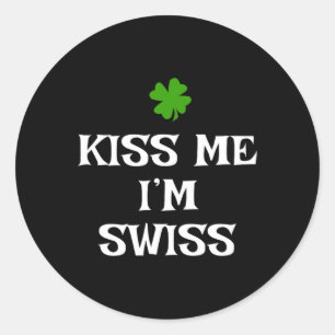 Adesivo Beije Me Sou Suíço Dia de São Patrício Irlandês En
