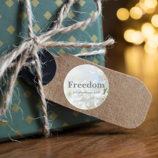 Adesivo Bíblia da liberdade versa com flores brancas elega (Criador carregado)