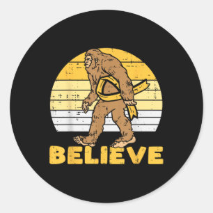 Adesivo Bigfoot Sasquatch Acredite Faixa de Câncer Infanti