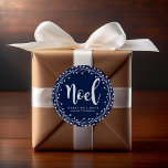 Adesivo Blue Christmas Wreath<br><div class="desc">Design de férias de inverno moderno e elegante.</div>