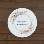 Adesivo Boho Wildflower Dusty Blue Casamento Selas<br><div class="desc">Este envelope de casamento azul empoeirado de flor selvagem sela design é um arranjo elegante de quadros geométricos de ouro clássicos embelezados com delicados buquês e caules florais florais. Apresentando uma paleta de fundo azuis poeirento e leve do eterno com uma típica tipografia negra clássica e flores silvestres coloridas, criando...</div>