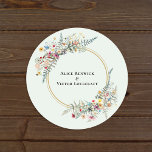Adesivo Boho Wildflower Mint Green Casamento Fósseis<br><div class="desc">Este envelope de casamento verde da horta de flor silvestre boho sela design é um arranjo elegante de quadros geométricos de ouro clássicos embelezados com delicados buquês e caules florais florais. Apresentando uma paleta de fundo verde-claro-eterno com uma típica tipografia negra clássica e flores silvestres coloridas, criando uma sensação romântica...</div>