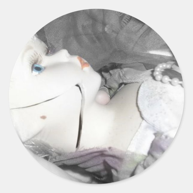 Adesivo Boneca quebrada (Frente)