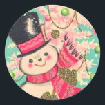 Adesivo Bonito Retro Christmas Snowman<br><div class="desc">Bonita Vintage Retrorna Pau Clássico De Neve.</div>